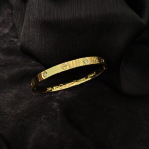 Premium Anti Tarnish Band Bracelet